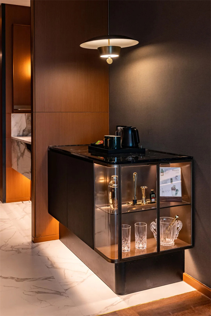 青島五四廣場MaxX美侖美奐酒店設計